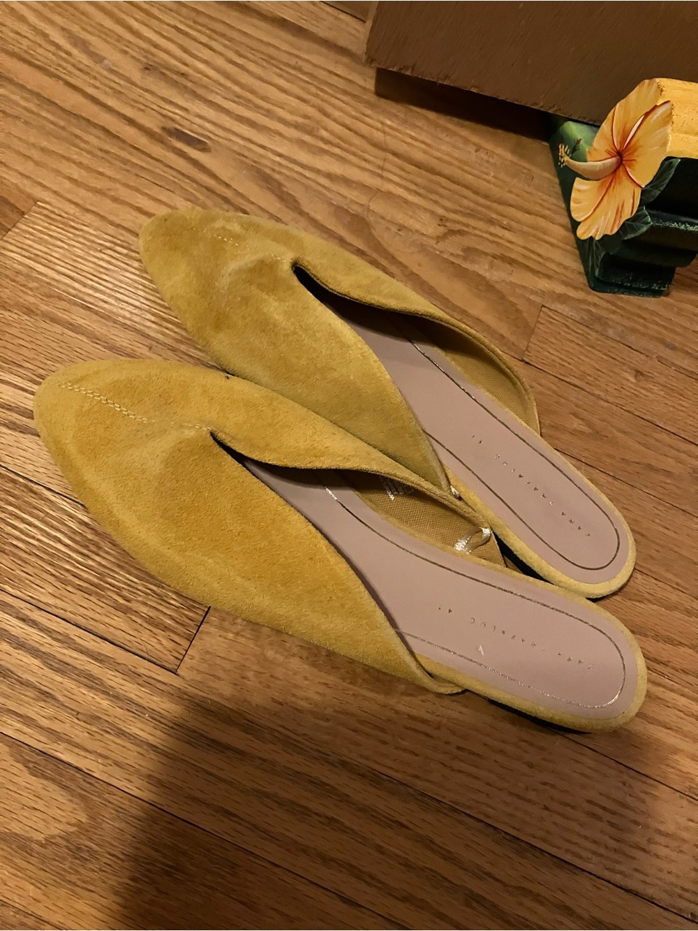 Zara Mustard Yellow Suede Backless Pointed-Toe Mules
